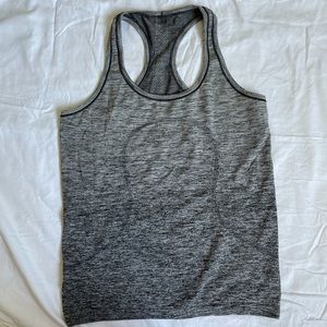 lululemon tank🤍